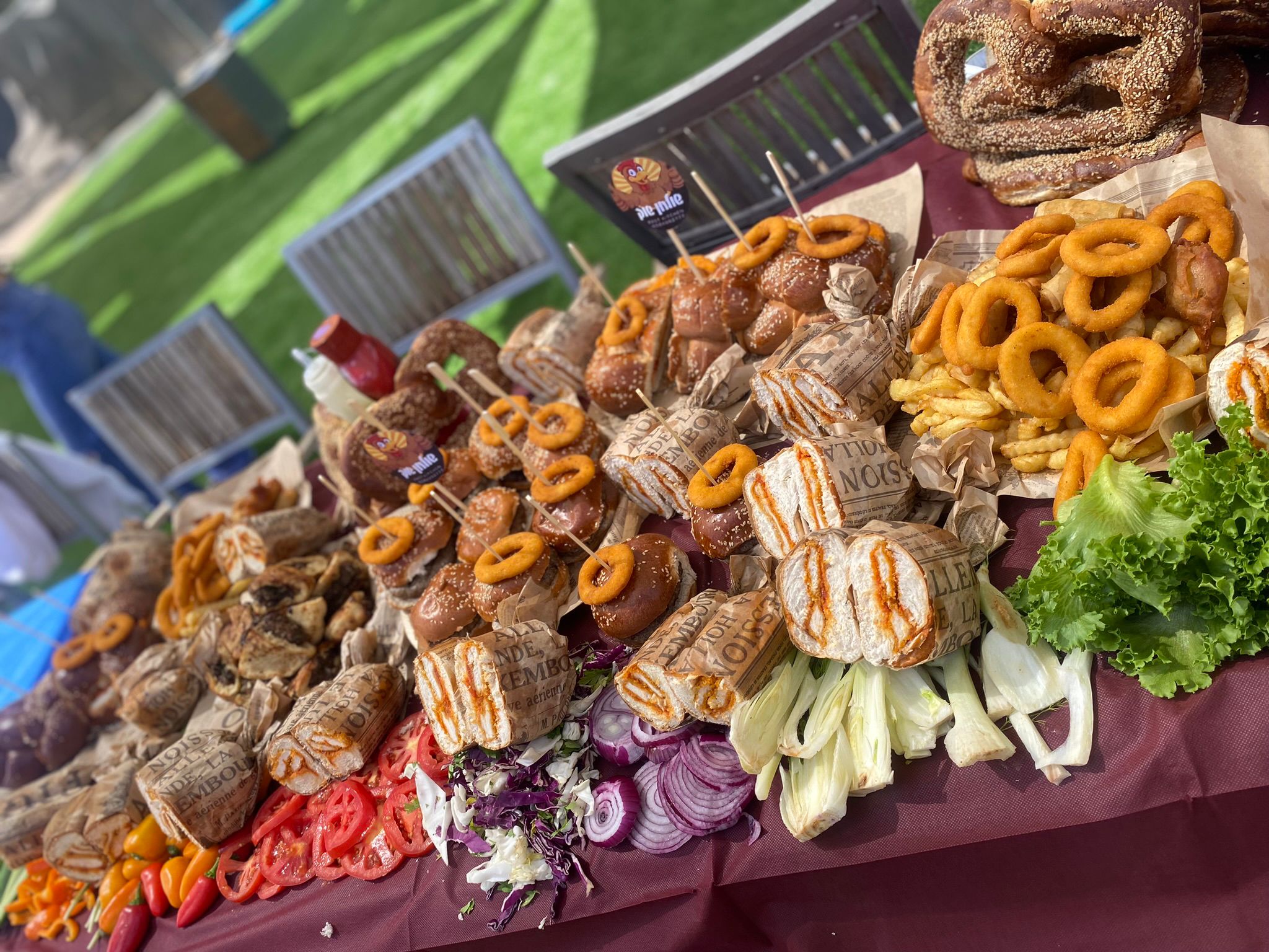 שולחן שוק באשקלון של Meat Catering